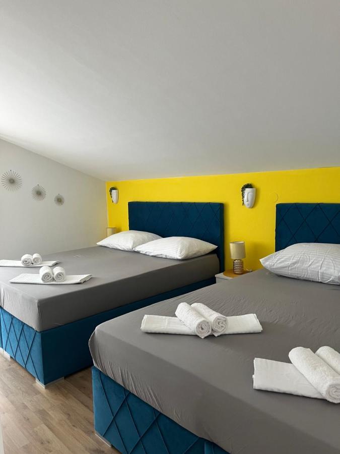 Guesthouse Villa Jurisic Novalja Kültér fotó
