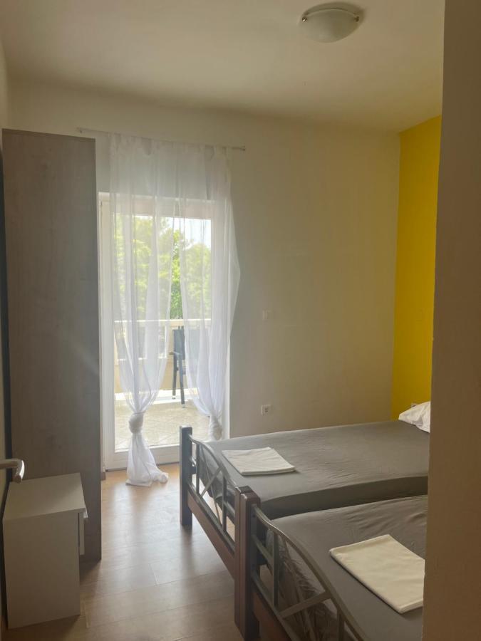 Guesthouse Villa Jurisic Novalja Kültér fotó