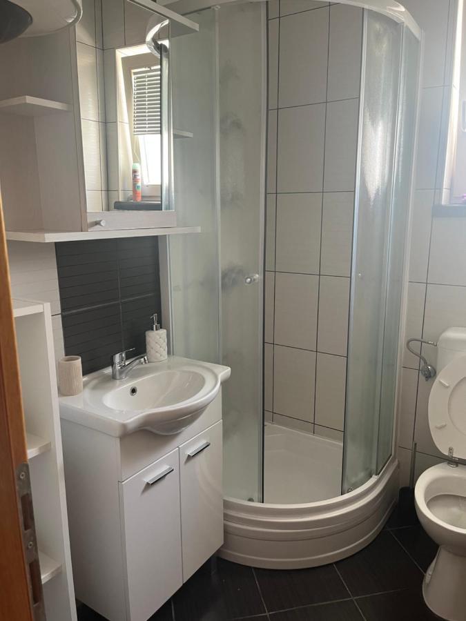 Guesthouse Villa Jurisic Novalja Kültér fotó