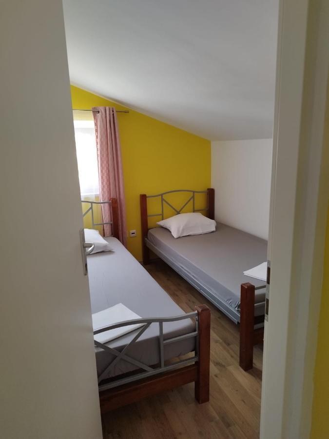 Guesthouse Villa Jurisic Novalja Kültér fotó