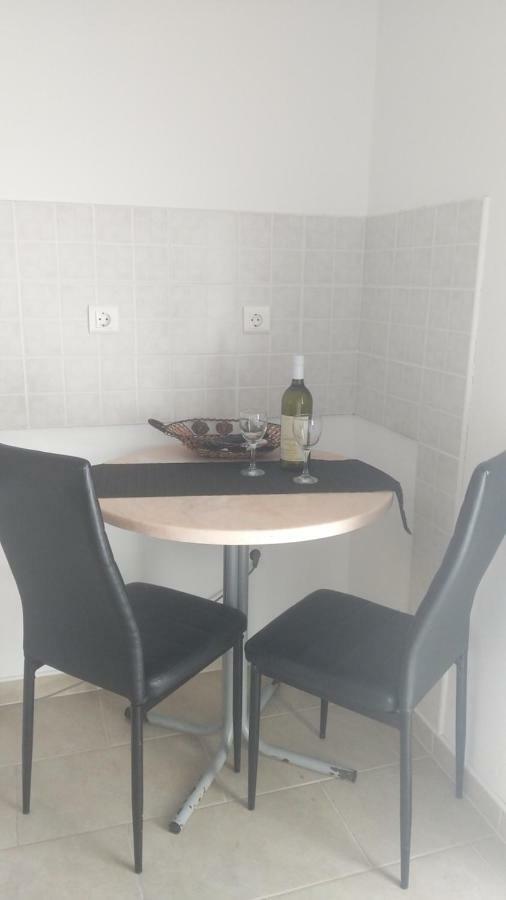 Guesthouse Villa Jurisic Novalja Kültér fotó