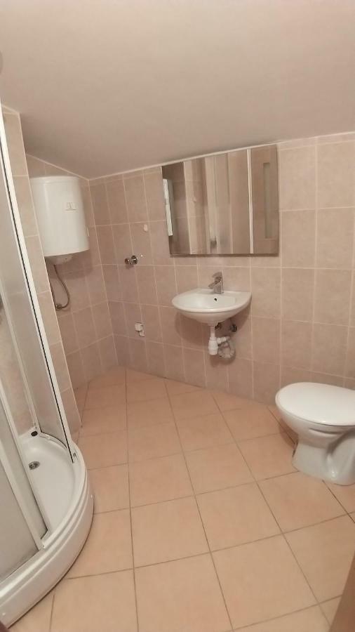 Guesthouse Villa Jurisic Novalja Szoba fotó